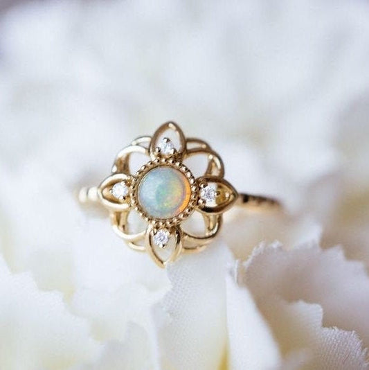 Art Deco Gold fire opal flower ring