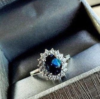 Vintage Oval halo sapphire ring gifts for her,Handmade jewelry,design genuine sapphire ring,enagement ring ,promise anniversary ring