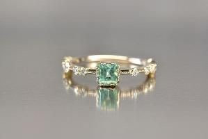 Emerald diamond engagement ring set,May birthstone Handmade jewelry