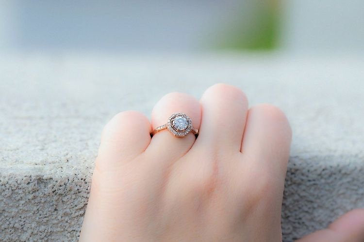 Diamond  frame Bella Ring