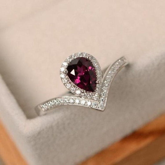 Pear shape Garnet vintage diamond ring for gift