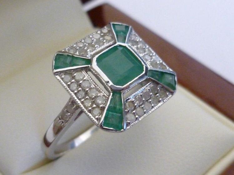 Vintage Emerald Ring Art Deco 9ct 9K  Diamond Antique Women Ring Ladies Victorian Custom Handmade