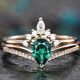 6x8mm emerald engagement ring set, yellow gold diamond ring Split Shank moissanite matching band unique crown wedding bridal promise ring