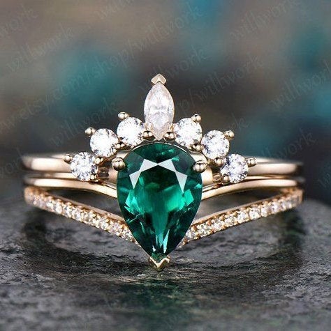 6x8mm emerald engagement ring set, yellow gold diamond ring Split Shank moissanite matching band unique crown wedding bridal promise ring