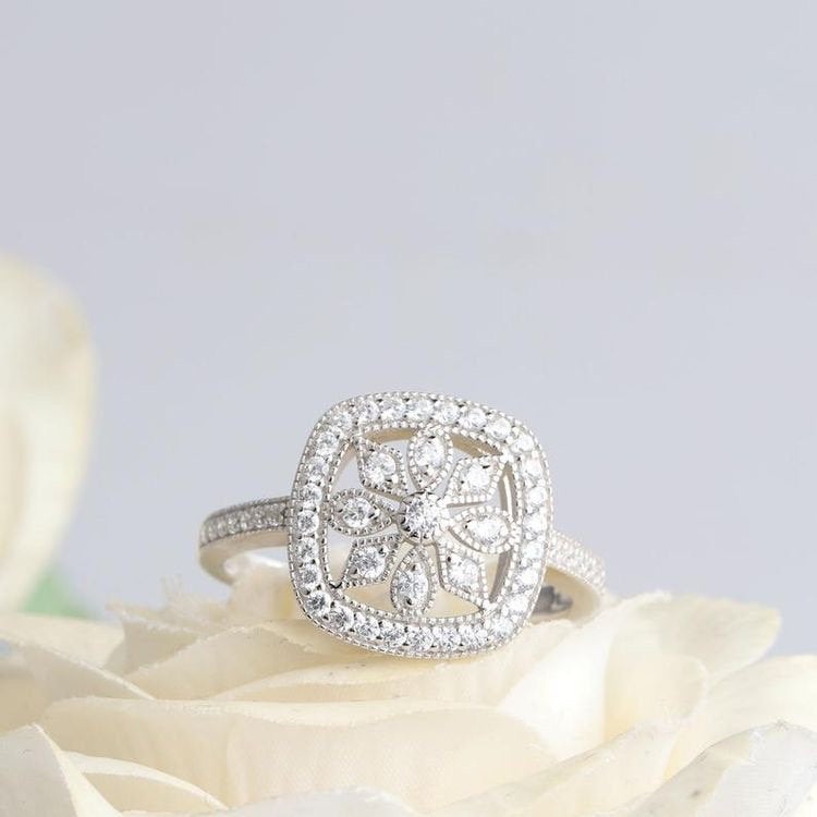 Round Cut Moissanite Accents Ring,14K White Gold Female Ring,Milgrain Wedding Ring, Fancy Flower Engagement Ring