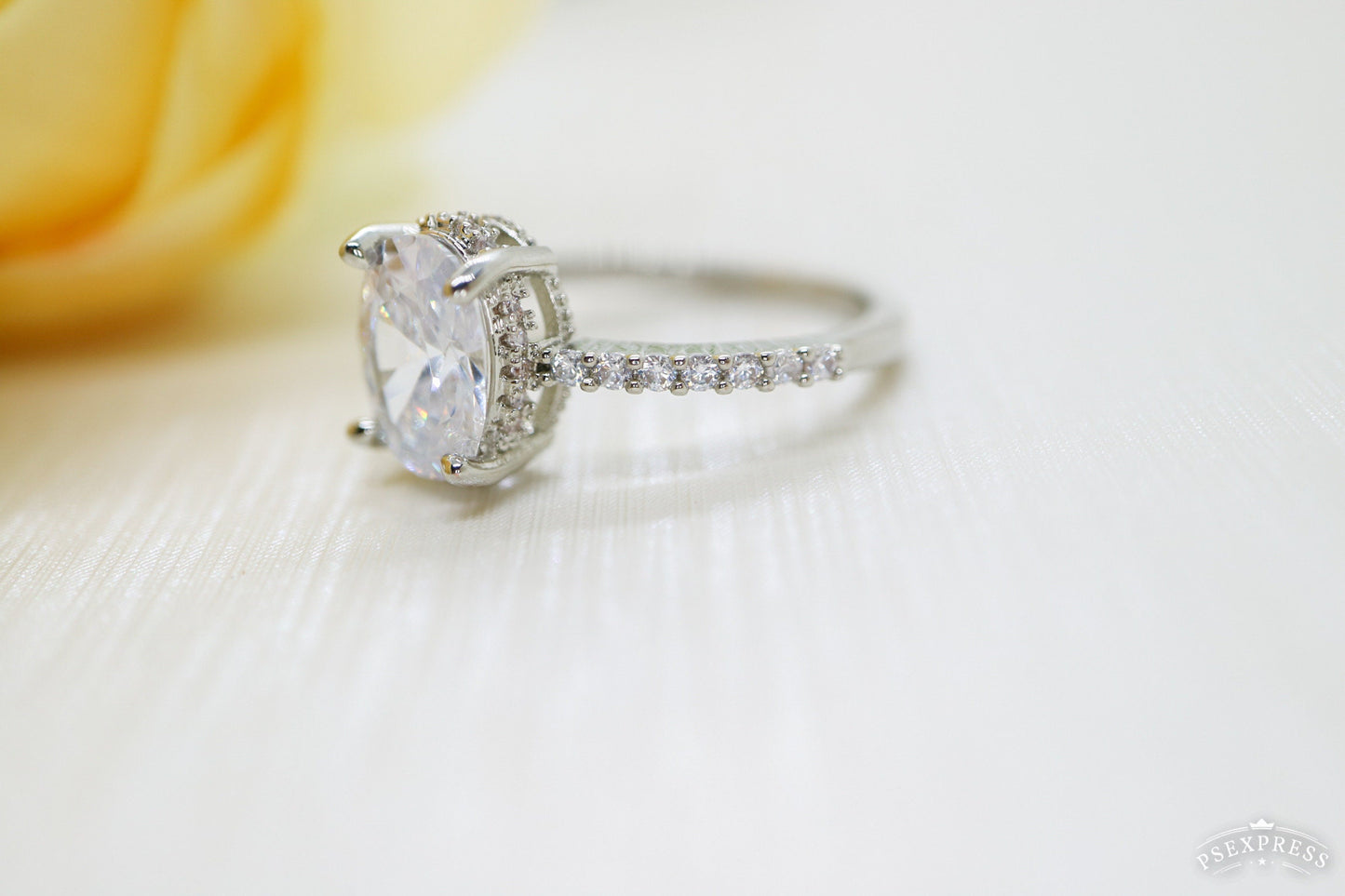 Moissanite engagement ring, Wedding for her, 14k White gold oval moissanite ring