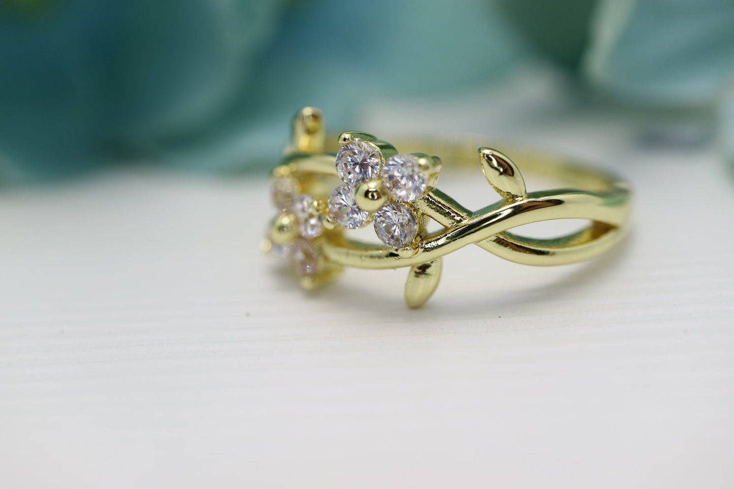 Yellow gold diamond engagement ring, Leaf Wedding Band, Wedding Ring with Leaves, Gold LeafRing