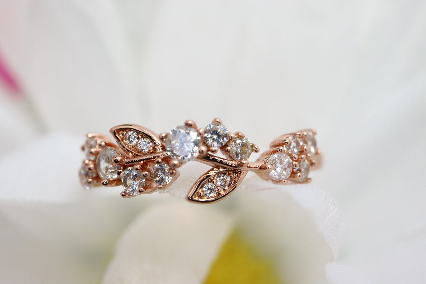 Vintage Leaf diamond engagement ring, 18k Rose gold round shaped diamond wedding ring, Art deco floral ring, Diany gold vine ring