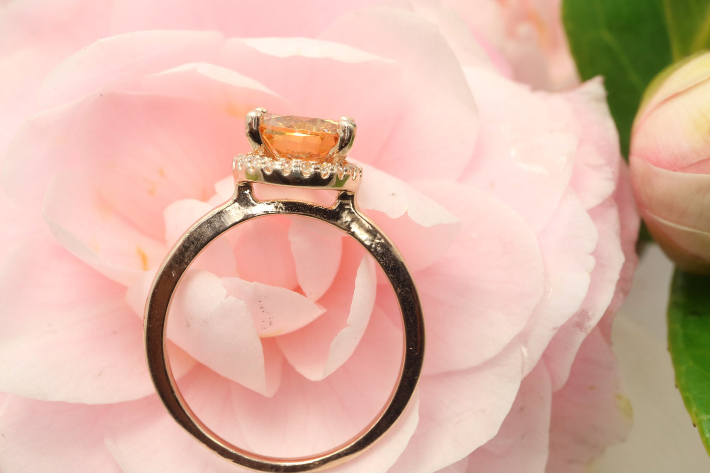 Rose gold morganite ring in solid 14k, Rose gold setting with diamond halo, Classic rose gold ring, Peach gemstone ring, Morganite ring