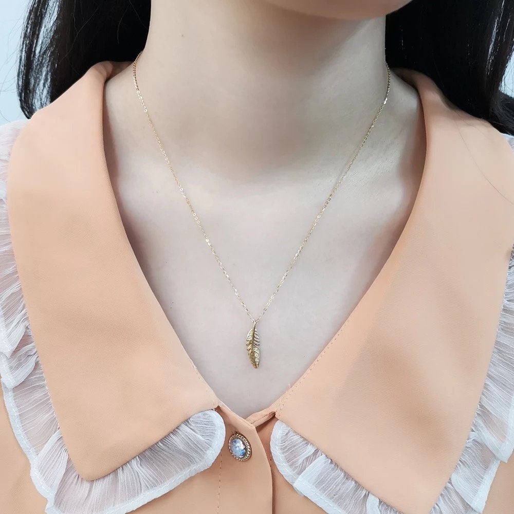 Diamond leaf pendent, Gold leaf necklace with diamonds, Diamond leaf Pendant in gold, Yellow gold leaf diamond pendant, Leaf necklace