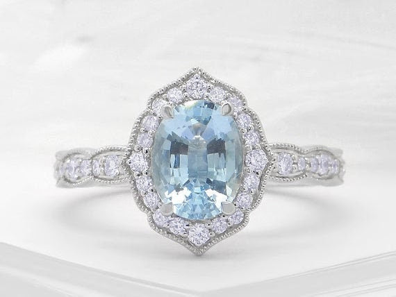 Vintage oval cut aquamarine and diamond ring in white gold - Art deco vintage ring, aquamarine ring, Oval scalloped ring, Oval aquamarine