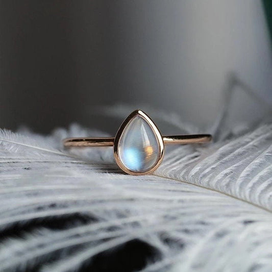 Pear cut rainbow moontone 14k gold ring,  teardrop moonstone, june birthstone ring, moonstone engagement, rainbow moonstone rose gold