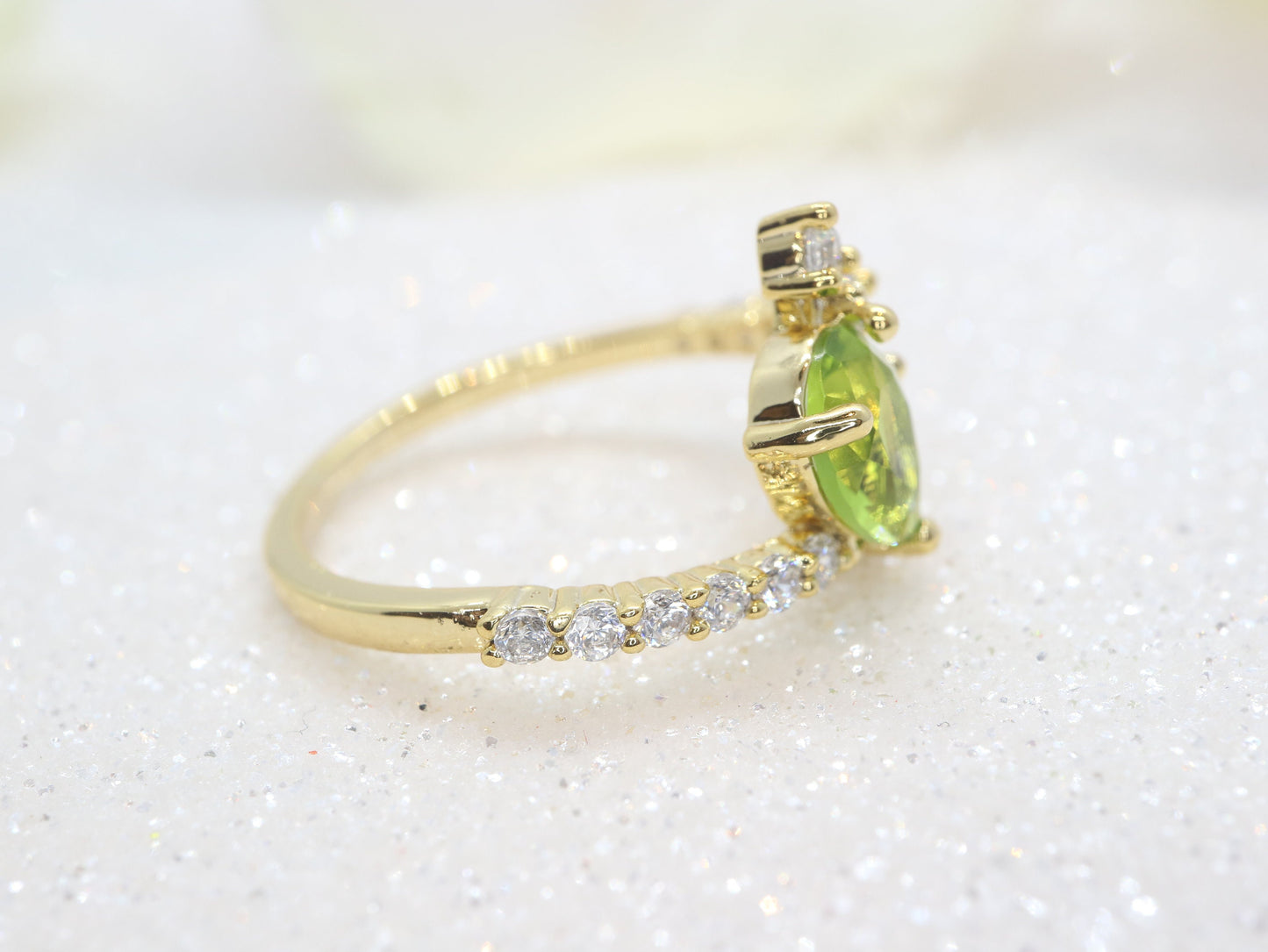 14k gold Peridot and moissanite  ring, Multi-gemstone ring, Birthstone Ring, Handmade jewellery, Gifts for her