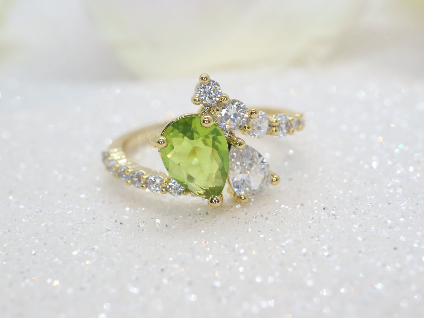 14k gold Peridot and moissanite  ring, Multi-gemstone ring, Birthstone Ring, Handmade jewellery, Gifts for her