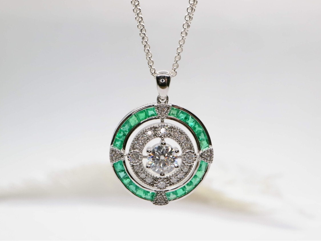 18k white gold natural  emerald halo and  diamond pendent, Vintage emerald diamond pendent, Valentine's gifts, Made for her, Gifts for her