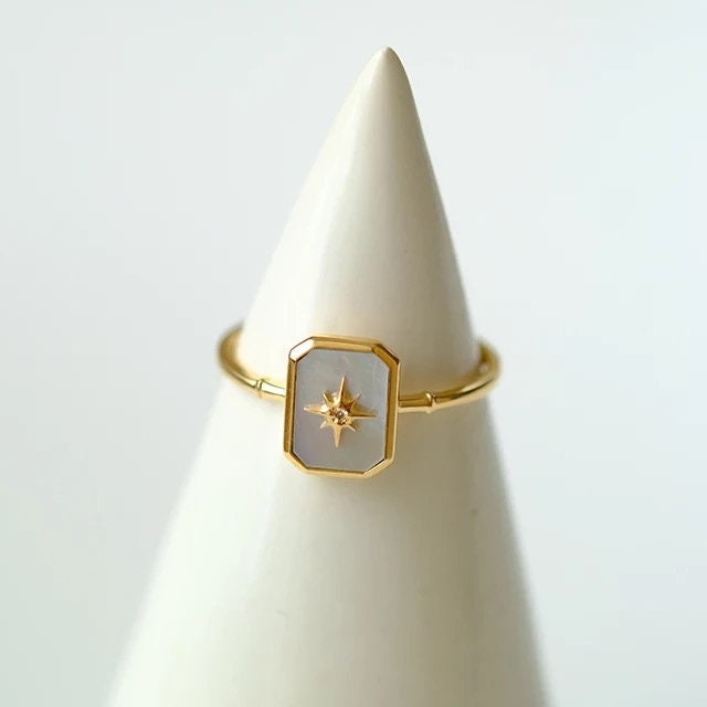 14k yellow gold signet ring, Mother of pearl star shape diamond wedding ring