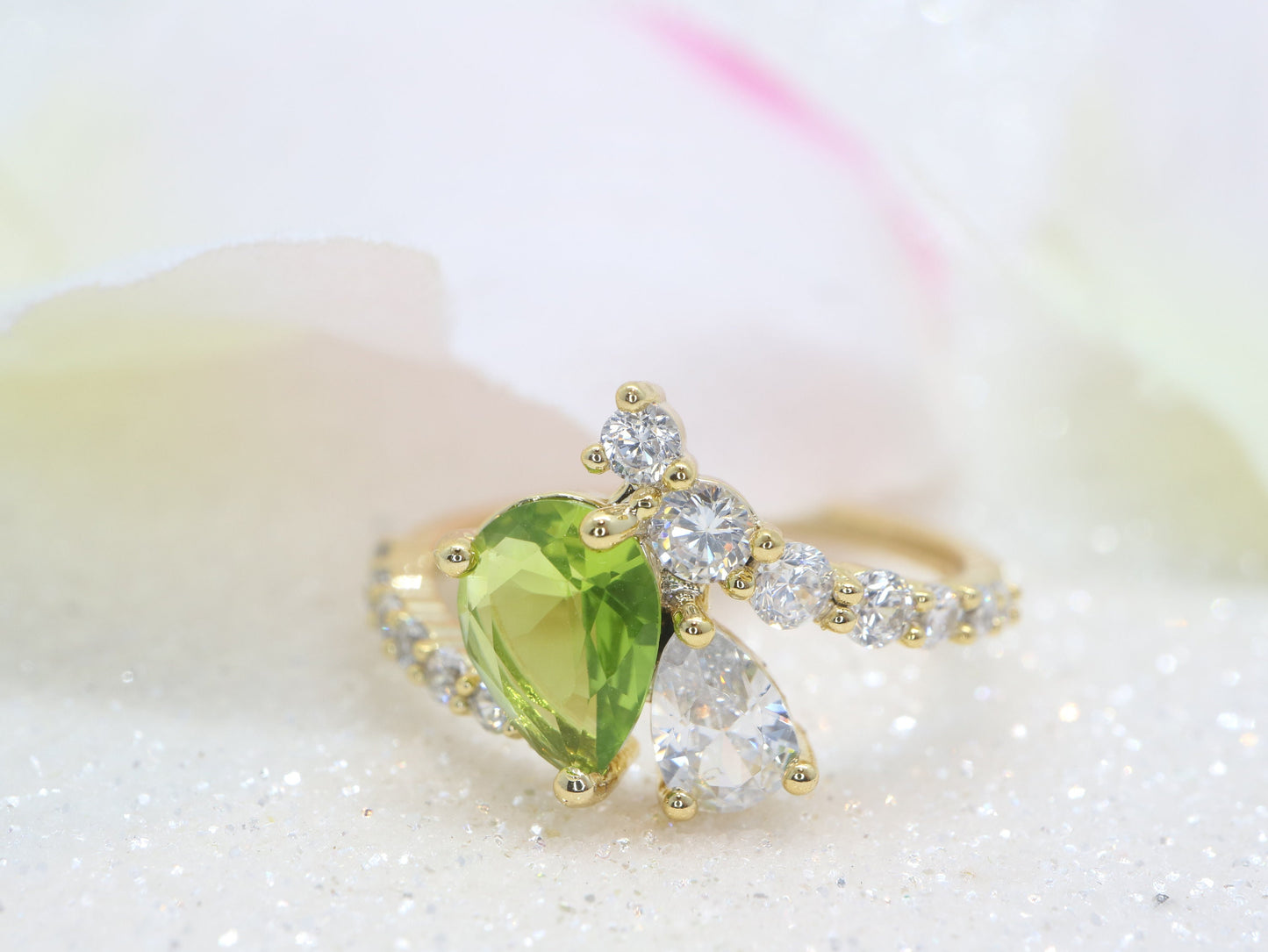 14k gold Peridot and moissanite  ring, Multi-gemstone ring, Birthstone Ring, Handmade jewellery, Gifts for her