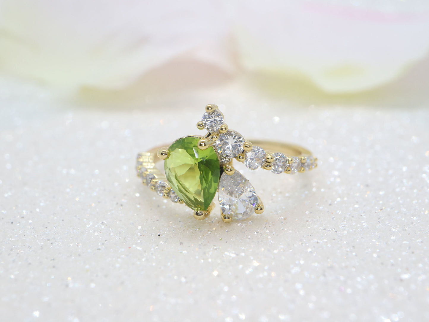 14k gold Peridot and moissanite  ring, Multi-gemstone ring, Birthstone Ring, Handmade jewellery, Gifts for her