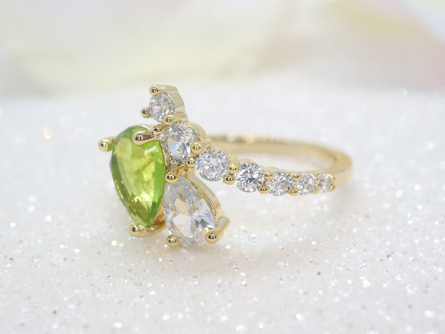 14k gold Peridot and moissanite  ring, Multi-gemstone ring, Birthstone Ring, Handmade jewellery, Gifts for her