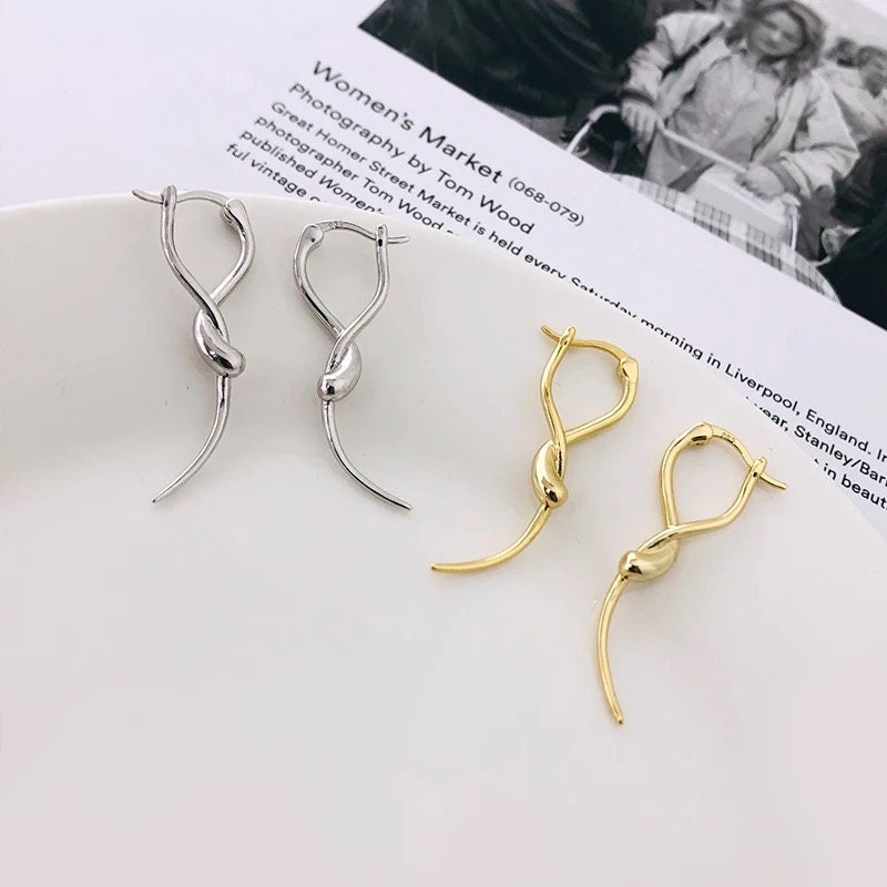 Line geometric hoop earring, 925 sterling silver Huggie earring