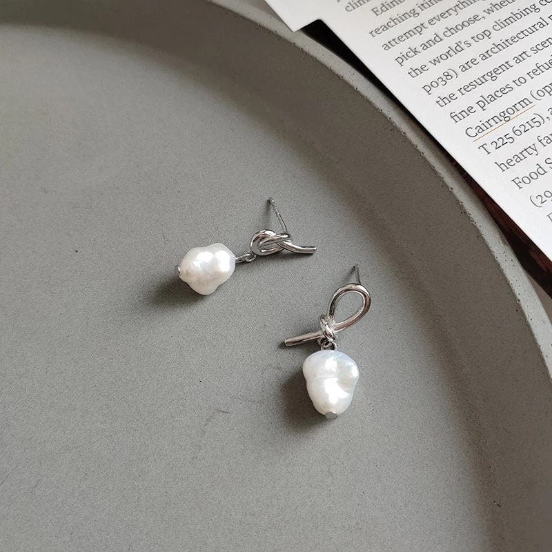 925 sterling silver concise baroque Pearl  stud earring, Fine jewelry,   Anniversary gift