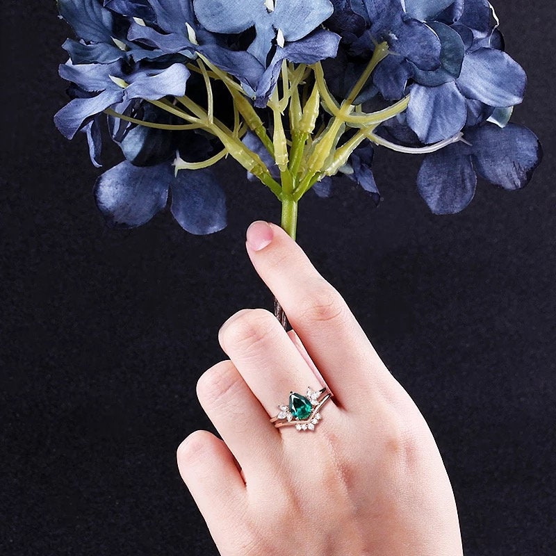 14K solid gold 1/35 ct pear Lab created emerald engagement ring set, Vintage emerald and moissanite ring se