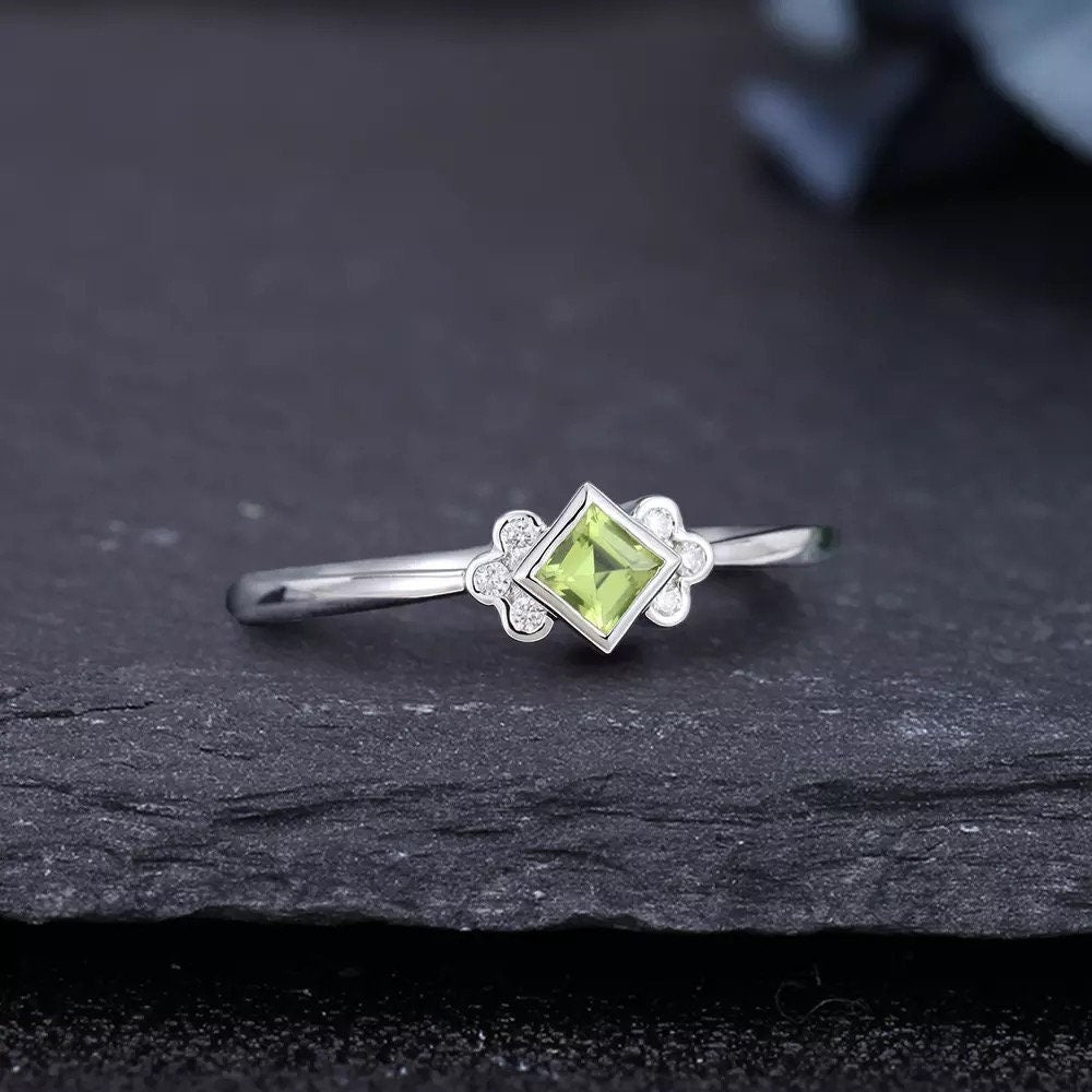 14k Solid Gold 0.6Ct Square Cut Olivine Engagement Ring