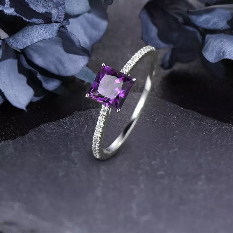 14k Solid Gold 1.3Ct Round Cut Amethyst Engagement Ring Wedding Ring