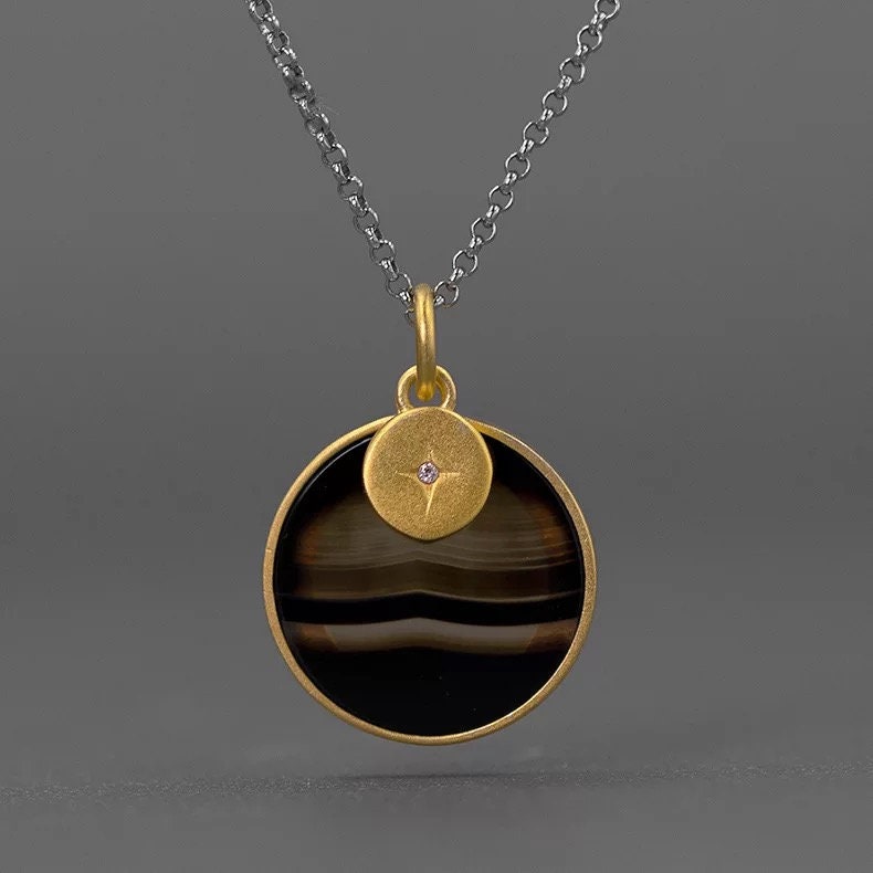 925 sterling silver natural Agate black and  white round pendent